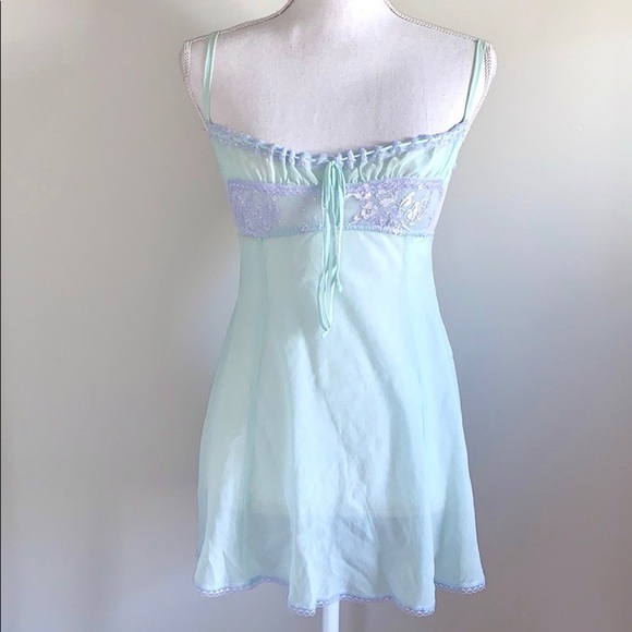 Victoria’s Secret 100% Silk Babydoll Slip - Picture 1 of 4